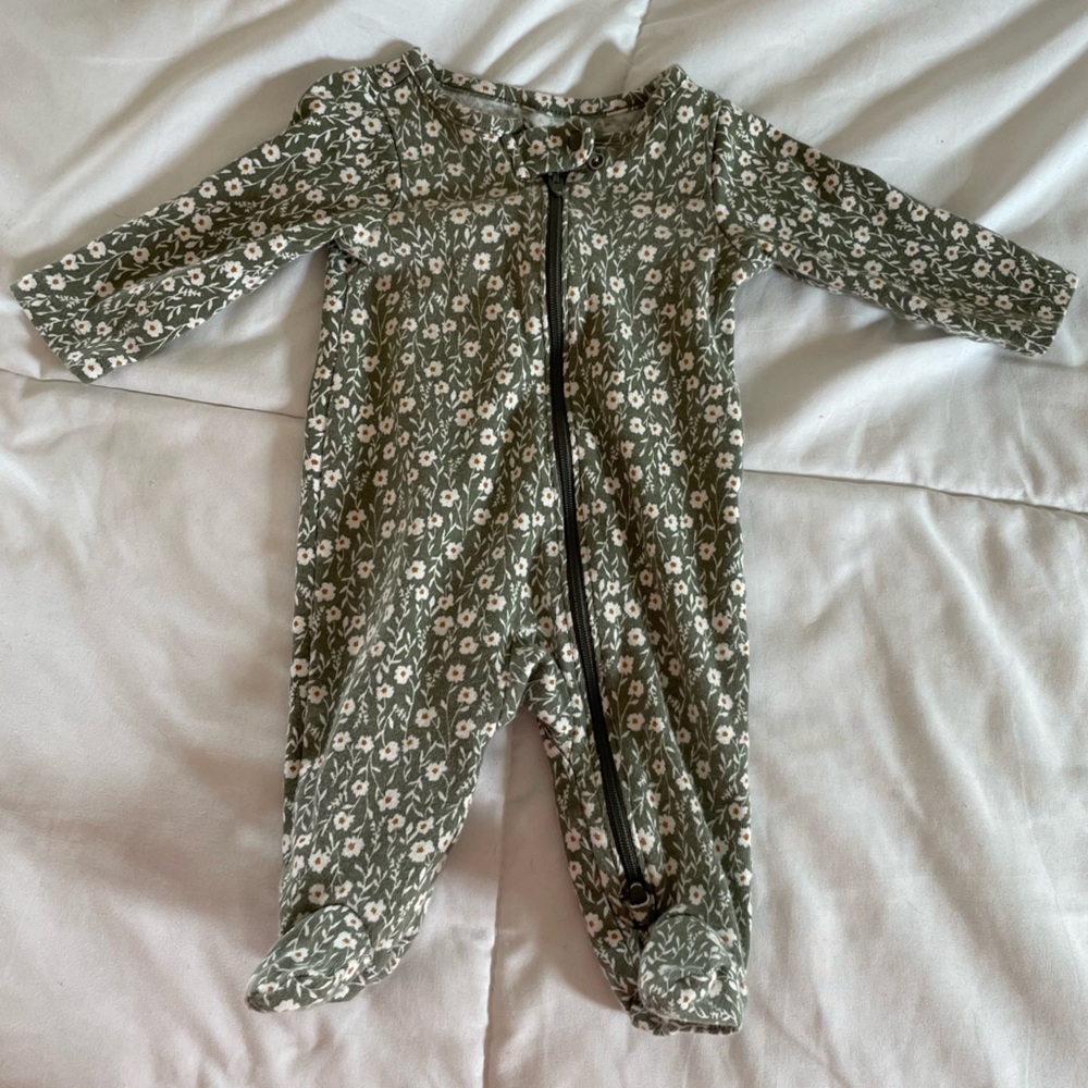 Carters zip sleep & play one piece footie pajamas